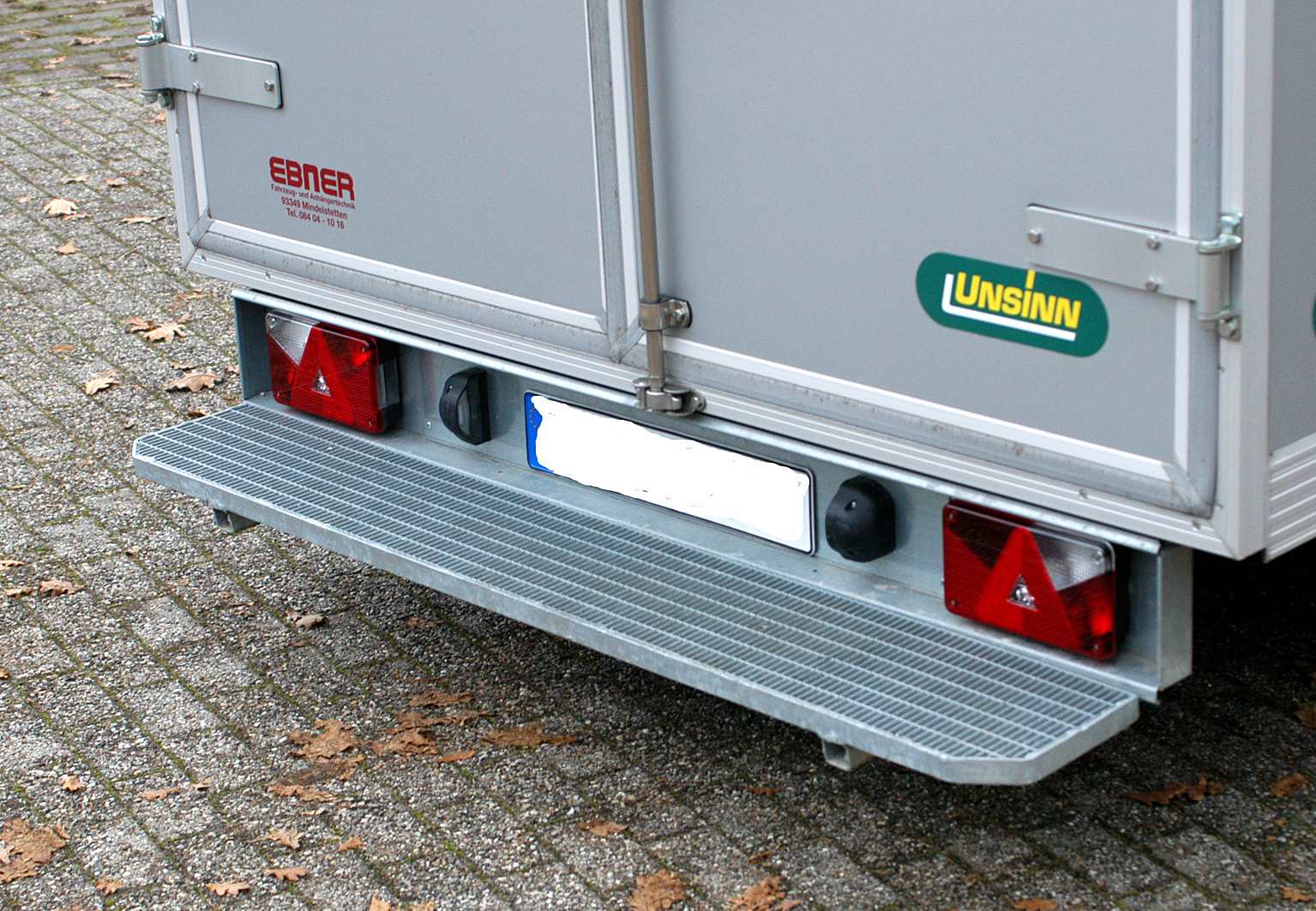 Koffer-Moebel-04-Auftritt_web